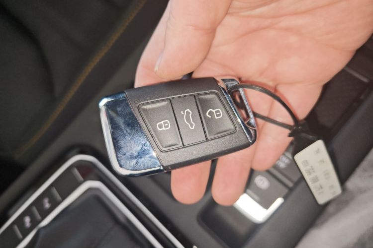 一汽-大众CC 2024款 380TSI 夺目 众享款中控内饰11