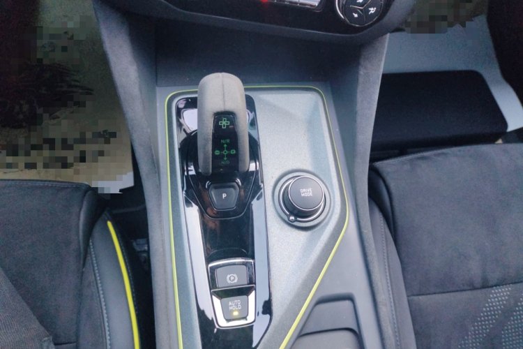 领克03 2022款 03+ 2.0TD 自动驭风版中控内饰18