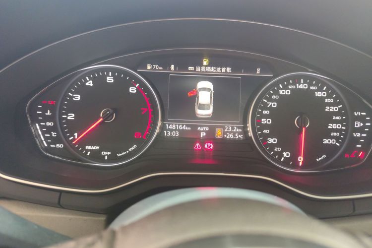 奥迪A4L 2018款 30周年年型 40 TFSI 进取型中控内饰14