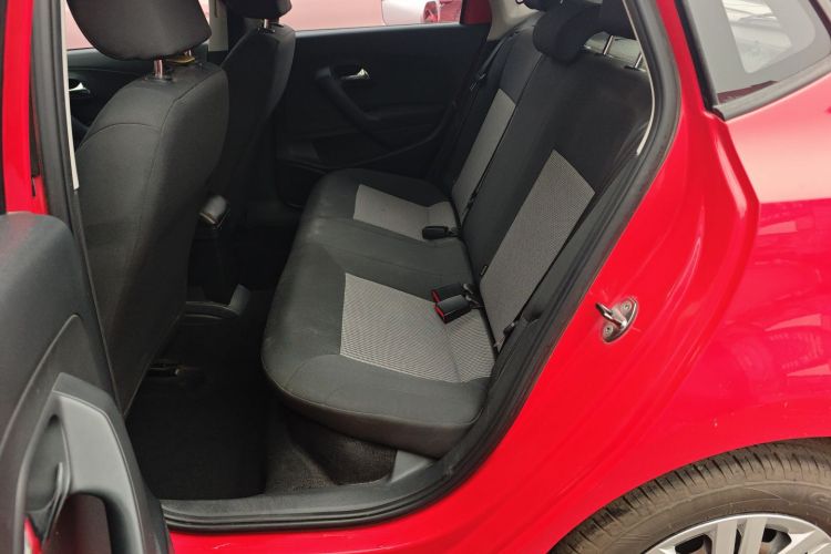 大众 Polo 2016款 1.4L 手动风尚型中控内饰21