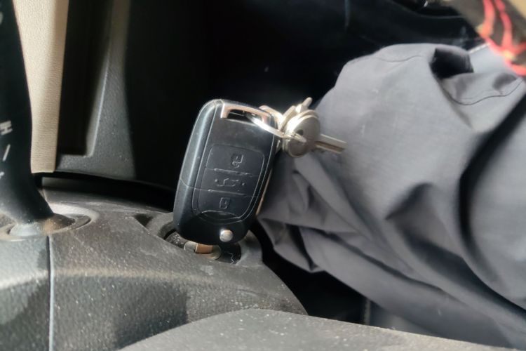 五菱汽车 五菱征程 2021款 1.5T 手动豪华型中控内饰11