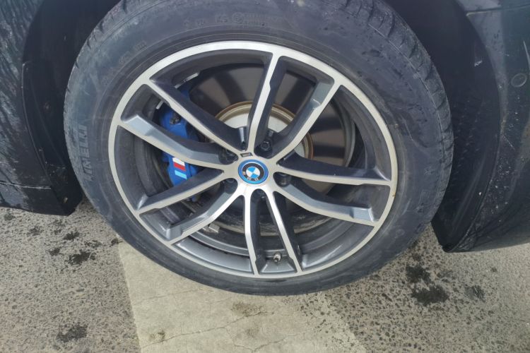 宝马5系新能源 2022款 改款二 535Le 先锋版M运动套装车身外观6002