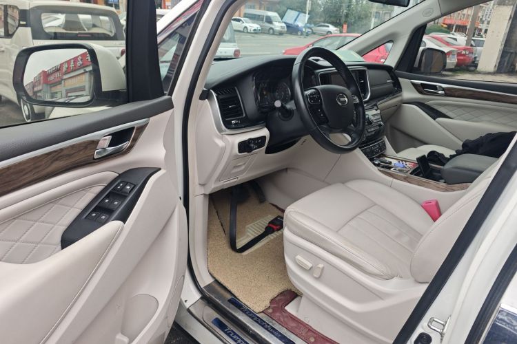 广汽传祺 传祺M8 2018款 320T 尊享版中控内饰20