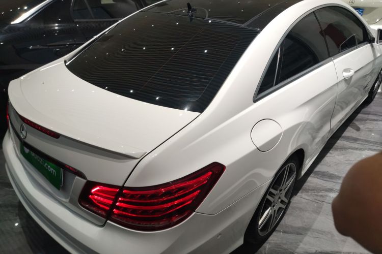 奔驰E级(进口) 2016款 E 200 轿跑车 灵动版车身外观7