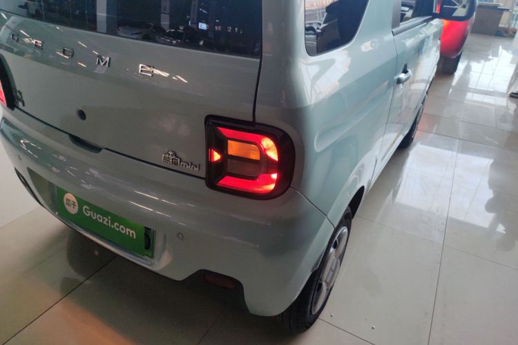 吉利银河 2024款 熊猫mini 200km 耐力熊车身外观9