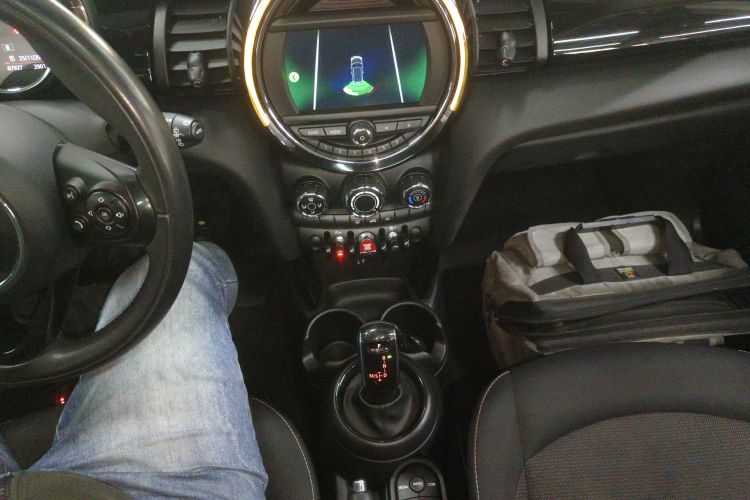 MINI 2018款 1.5T ONE PLUS中控内饰18