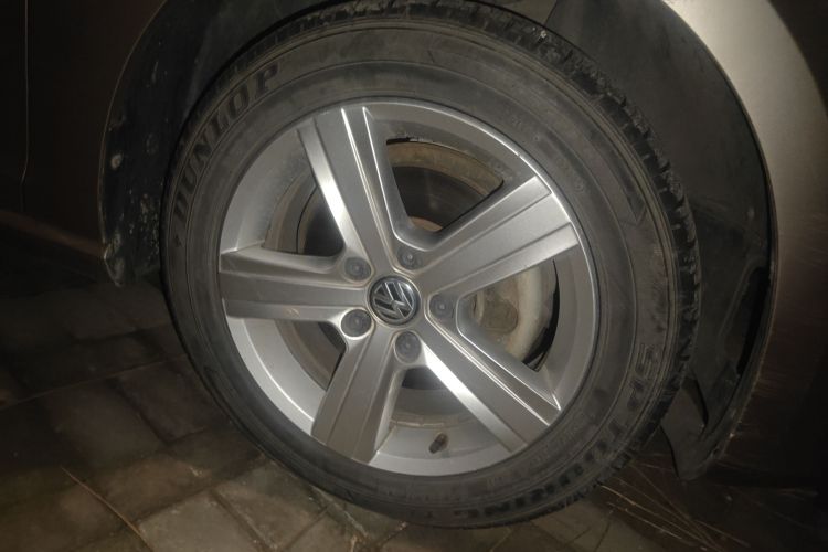 大众 高尔夫 2017款 1.6L 自动舒适百万辆纪念版车身外观10