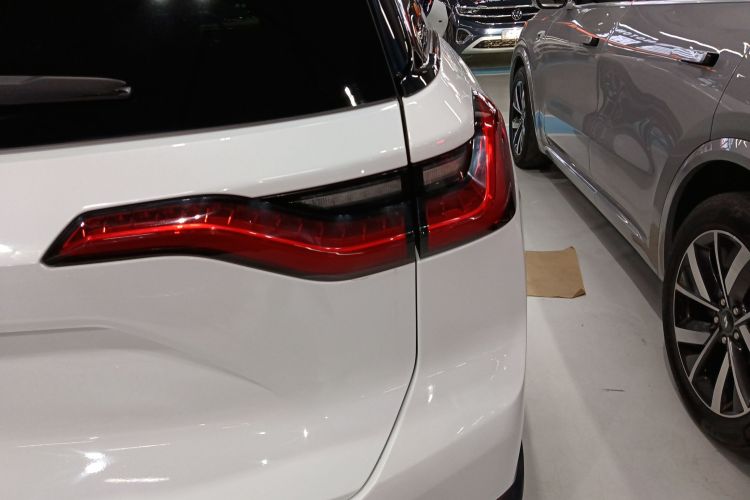 蔚来ES8 2018款 355KM 基准版 七座版车身外观6006