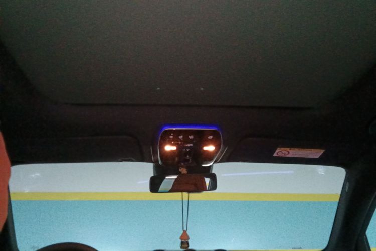 奔驰GLC 2024款 GLC 300 L 4MATIC 动感型 5座局部细节22