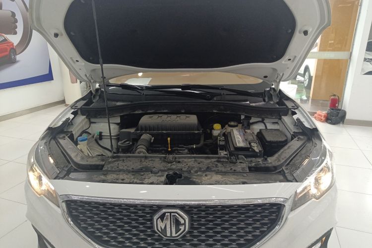 名爵ZS 2017款 1.5L 自动豪华版机舱底盘24