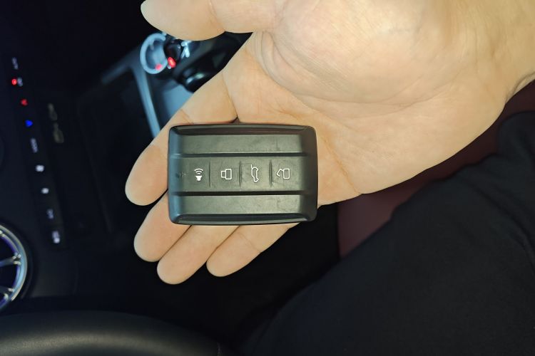 坦克300 2024款 2.0T 穿越者中控内饰7001