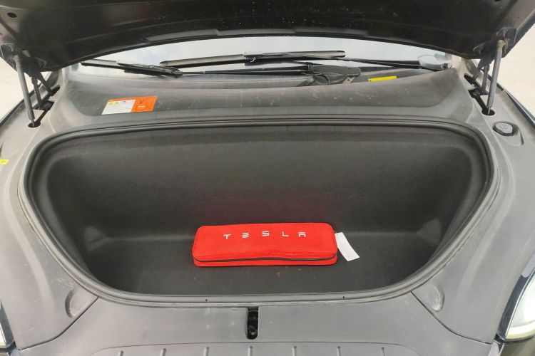 特斯拉 2016款 Model X 75D机舱底盘24