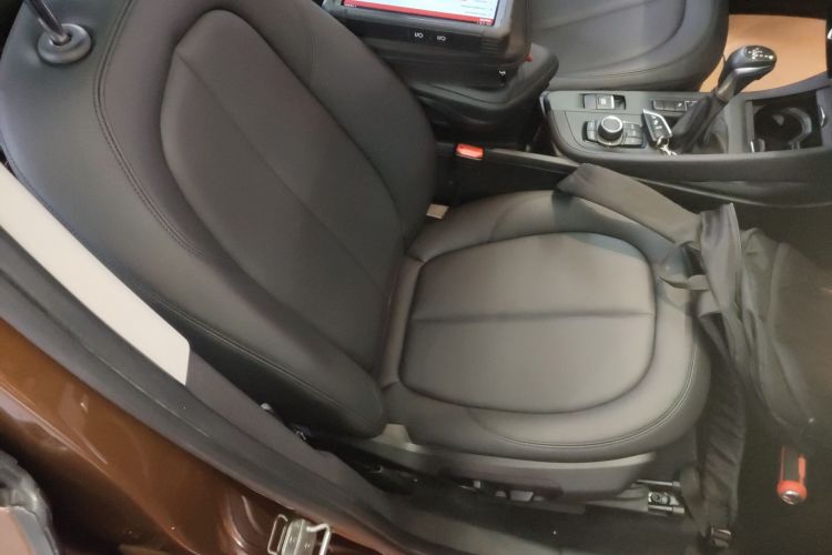 宝马X1 2016款 sDrive18Li 尊享型局部细节41