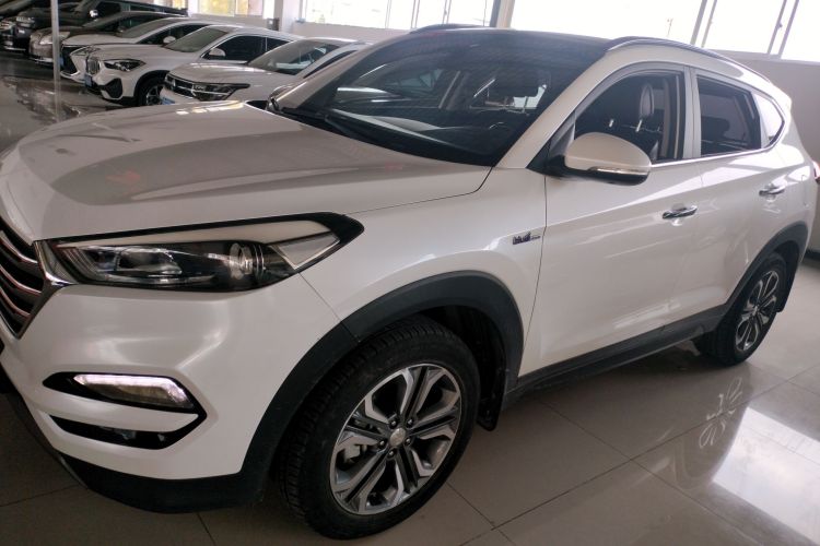 现代 途胜 2015款 1.6T 双离合四驱尊贵型车身外观6003