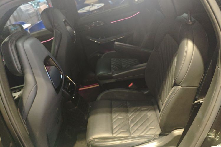 领克09 EM-P 2021款 2.0T PHEV Halo 六座中控内饰21