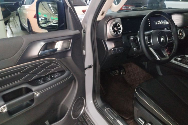 坦克300 2021款 越野版 2.0T 征服者中控内饰20