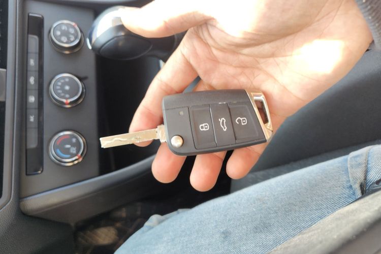 大众 宝来 2021款 1.5L 自动时尚智联版中控内饰11