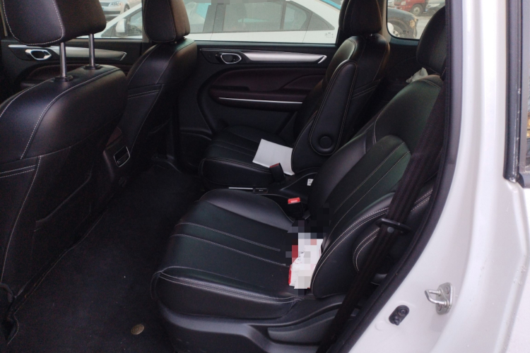 广汽传祺 传祺M6 2021款 PRO 270T DCT尊享版中控内饰21