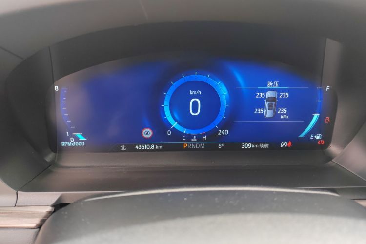 福特 探险者 2020款 EcoBoost 285 四驱钛金版 7座中控内饰14