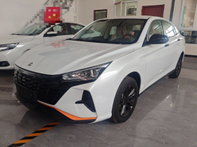 东风风神 奕炫 2025款 1.5L 荣耀版