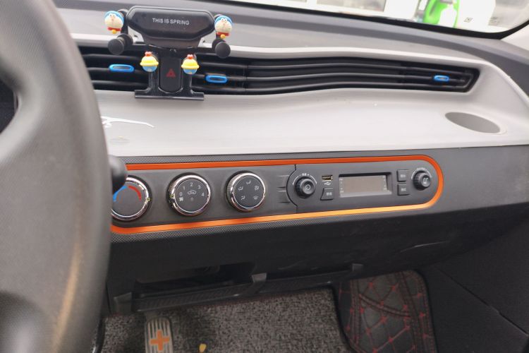 五菱汽车 宏光MINIEV 2022款 轻松款 三元锂中控内饰16