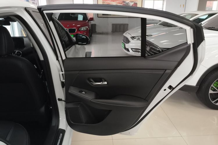 日产 轩逸 2023款 1.6L CVT悦享版中控内饰45