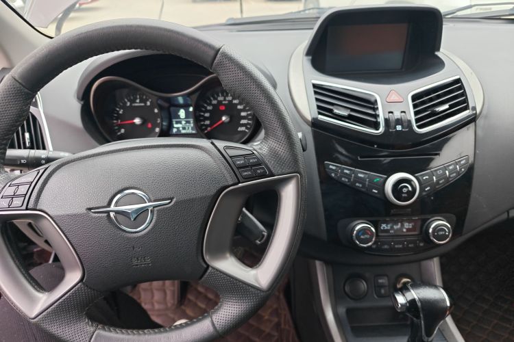 海马S5 2016款 1.5T CVT创享版中控内饰12