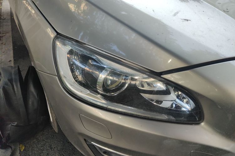 沃尔沃S60 2016款 S60L T4 智远版车身外观8