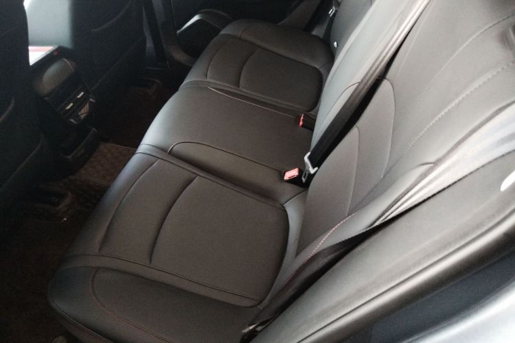 荣威i5 2024款 1.5L CVT尊荣版中控内饰7002