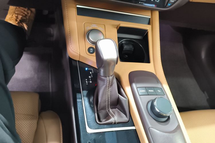 雷克萨斯ES 2015款 200 精英版局部细节18