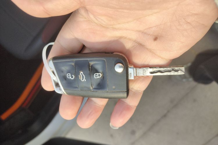 大众 宝来 2020款 1.5L 手动舒适型中控内饰11