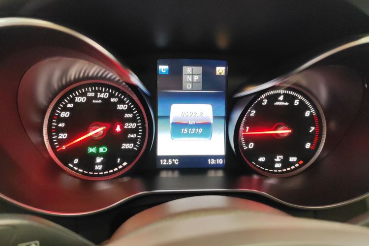 奔驰GLC 2018款 GLC 260 4MATIC 豪华型中控内饰14