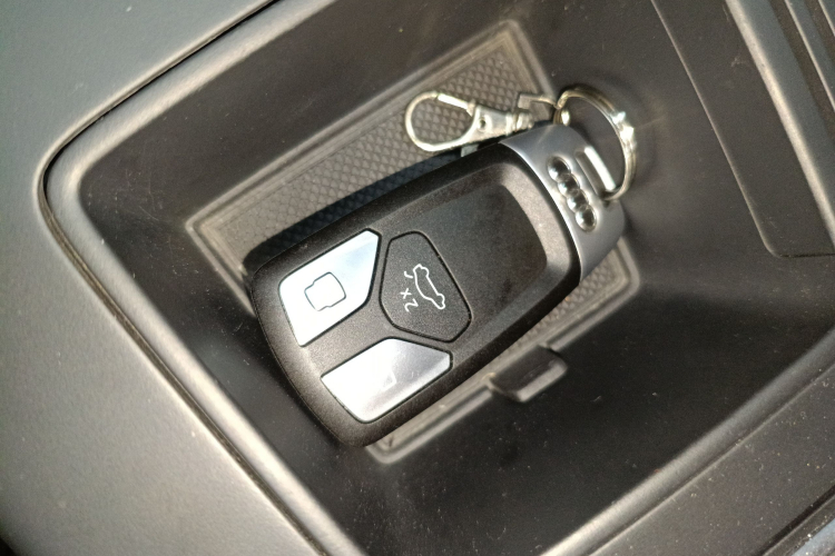 奥迪A3 2025款 Sportback 35TFSI 飞驰尊享型中控内饰7001