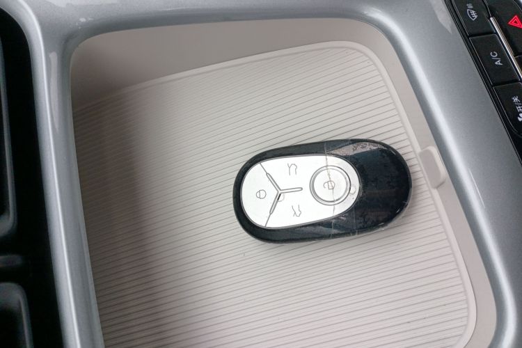 吉利银河 星愿 2025款 410km 自由版中控内饰7001