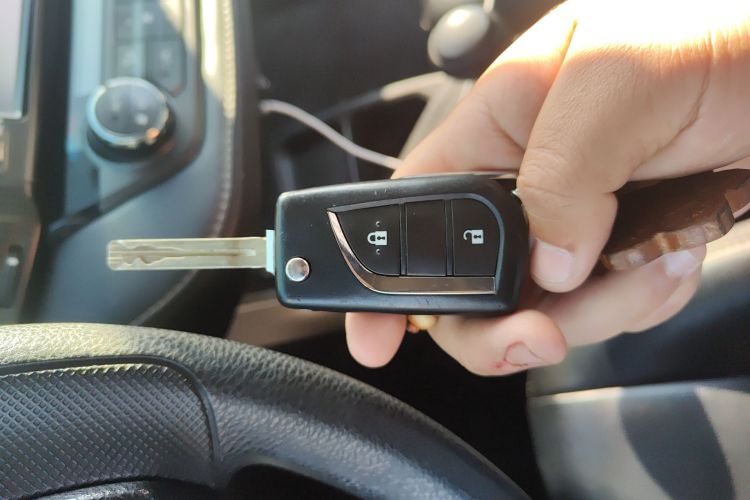 丰田 RAV4荣放 2015款 2.0L CVT两驱风尚版中控内饰11