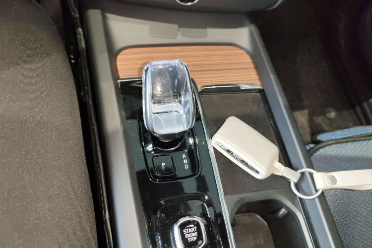 沃尔沃XC60新能源 2024款 T8 插电混动 长续航四驱智远豪华版中控内饰18