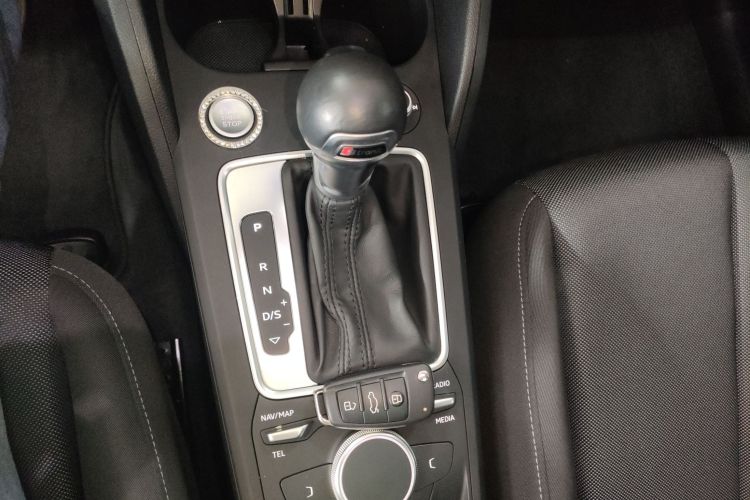 奥迪Q2L 2020款 35 TFSI 进取动感型局部细节18