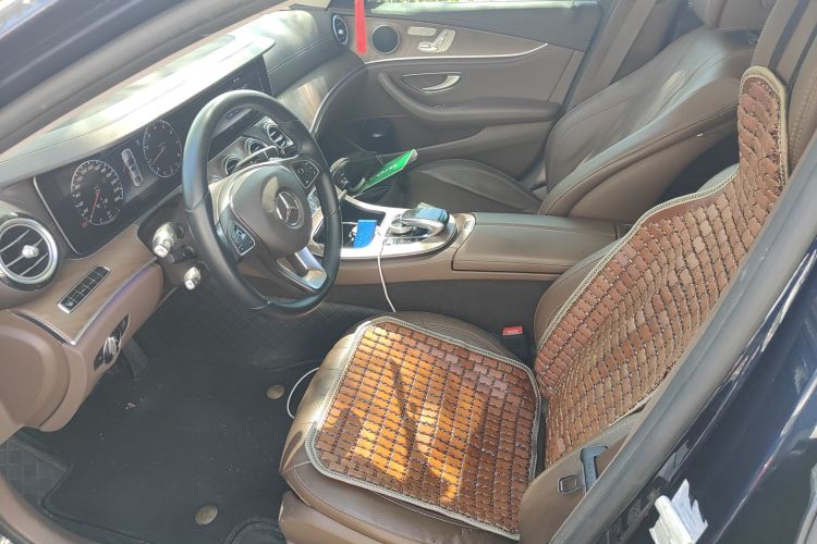 奔驰E级 2018款 改款 E 300 L 豪华型局部细节19