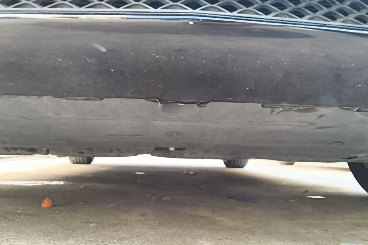 奔驰A级 2020款 A 200 L局部细节9008