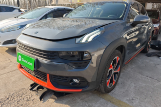 领克02 2020款 1.5T DCT两驱耀版