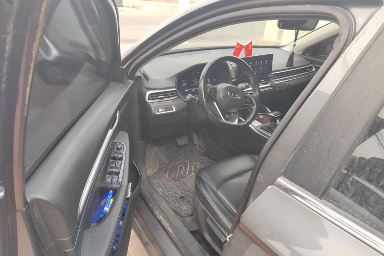 吉利汽车 帝豪 2022款 第4代 1.5L CVT尊贵型中控内饰7003