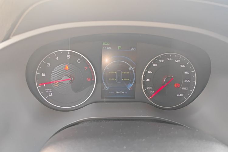 比亚迪 宋 2019款 1.5TI 自动智联越耀型中控内饰14