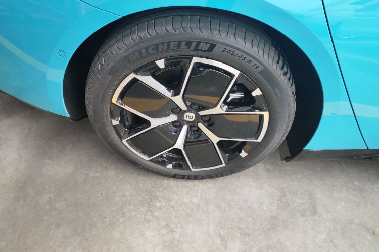 小米汽车 小米SU7 2024款 后驱长续航智驾版车身外观6008