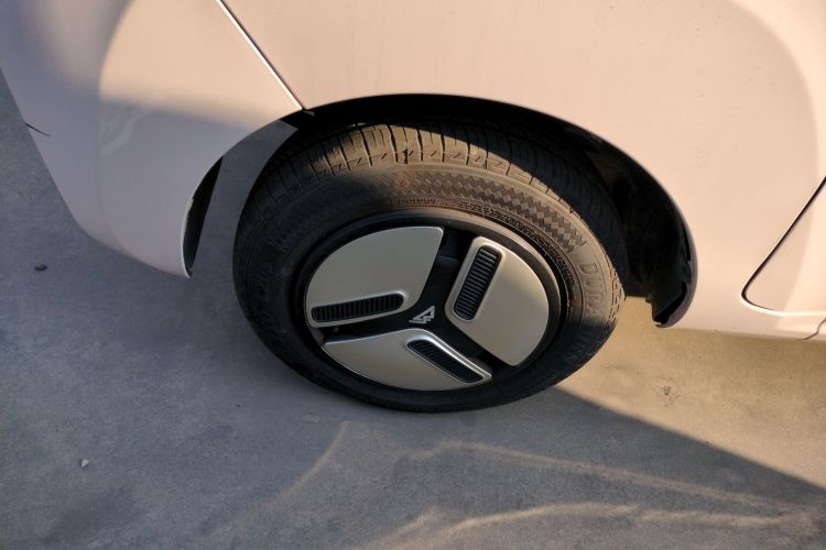 凌宝汽车 凌宝uni 2025款 微甜版 11.52kWh车身外观6007