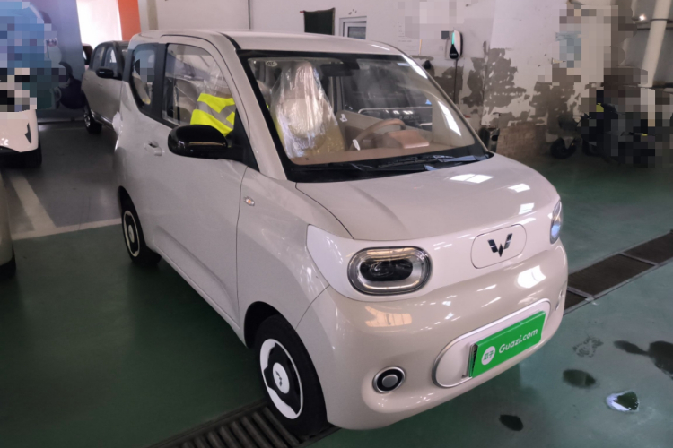 五菱汽车 宏光MINIEV 2024款 第三代 215km 青春版车身外观3