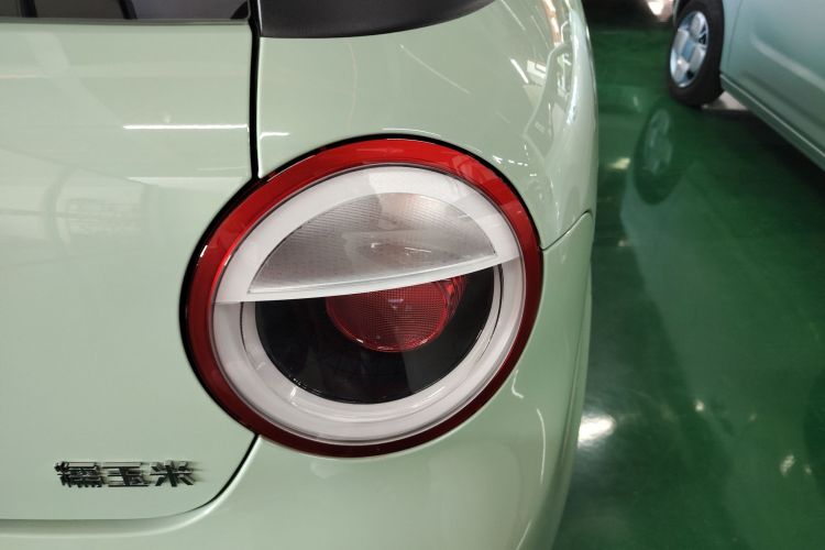 长安启源 长安Lumin 2023款 205km 香沁款车身外观9