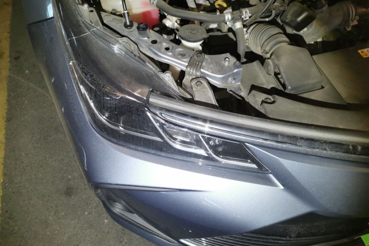 丰田 卡罗拉 2021款 双擎 1.8L E-CVT精英版车身外观8