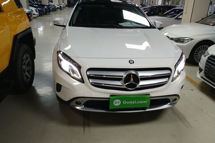 奔驰GLA 2016款 GLA 220 4MATIC 时尚型车身外观2