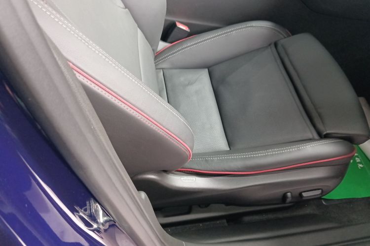 别克 君威 2021款 GS 28T 精英型局部细节41