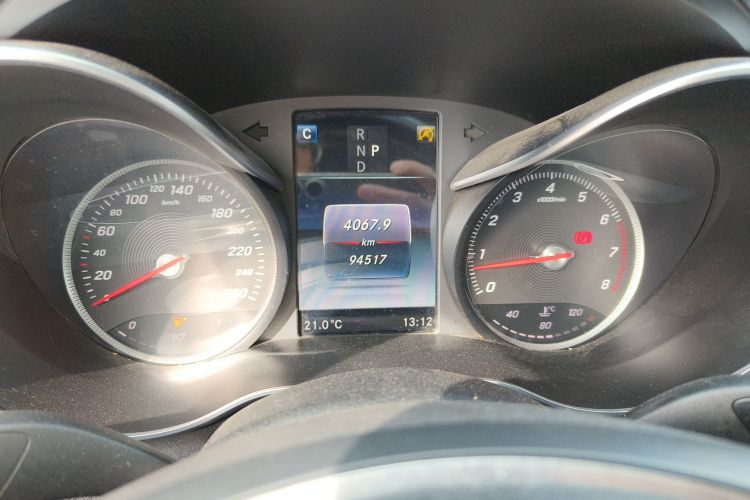 奔驰C级 2017款 改款 C 180 L 动感型运动版局部细节14